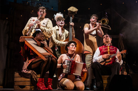 Review: OH, WHAT A LOVELY WAR! at Southwark Playhouse