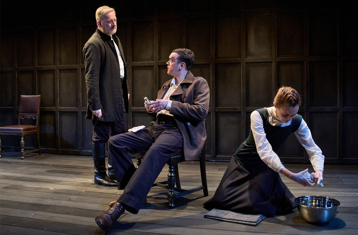 Douglas Henshall (James Melville) Brian Vernel (Thompson) Rona Morison (Agnes) in Mary at Hampstead Theatre. Credit Manuel Harlan