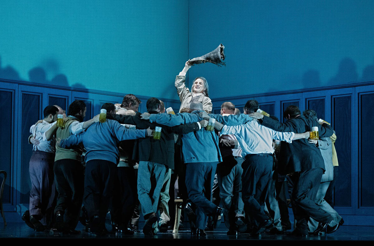 Juan Diego Flórez as Hoffmann in Damiano Michieletto's production of Offenbach's The Tales of Hoffmann, The Royal Opera ©2024 Camilla Greenwell