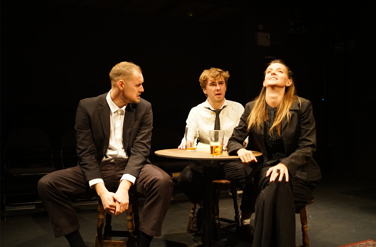 The Nag's Head cast at Park Theatre. Photo Alice Chambers