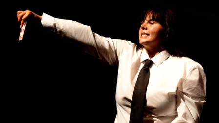 Review: 384 DAYS, Pleasance